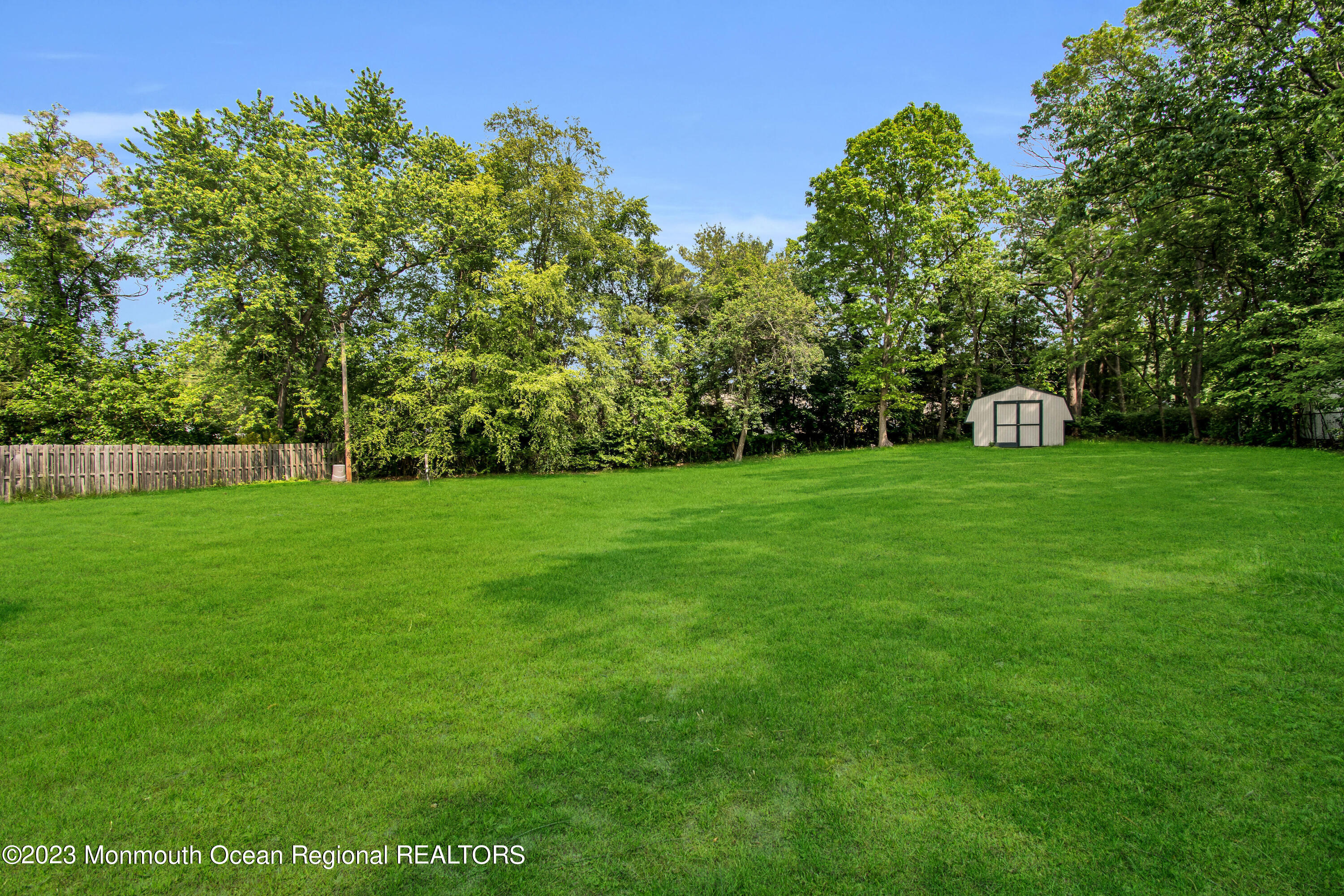 3 Redwood Road Howell, NJ 07731 - Photo 26 of 30 26