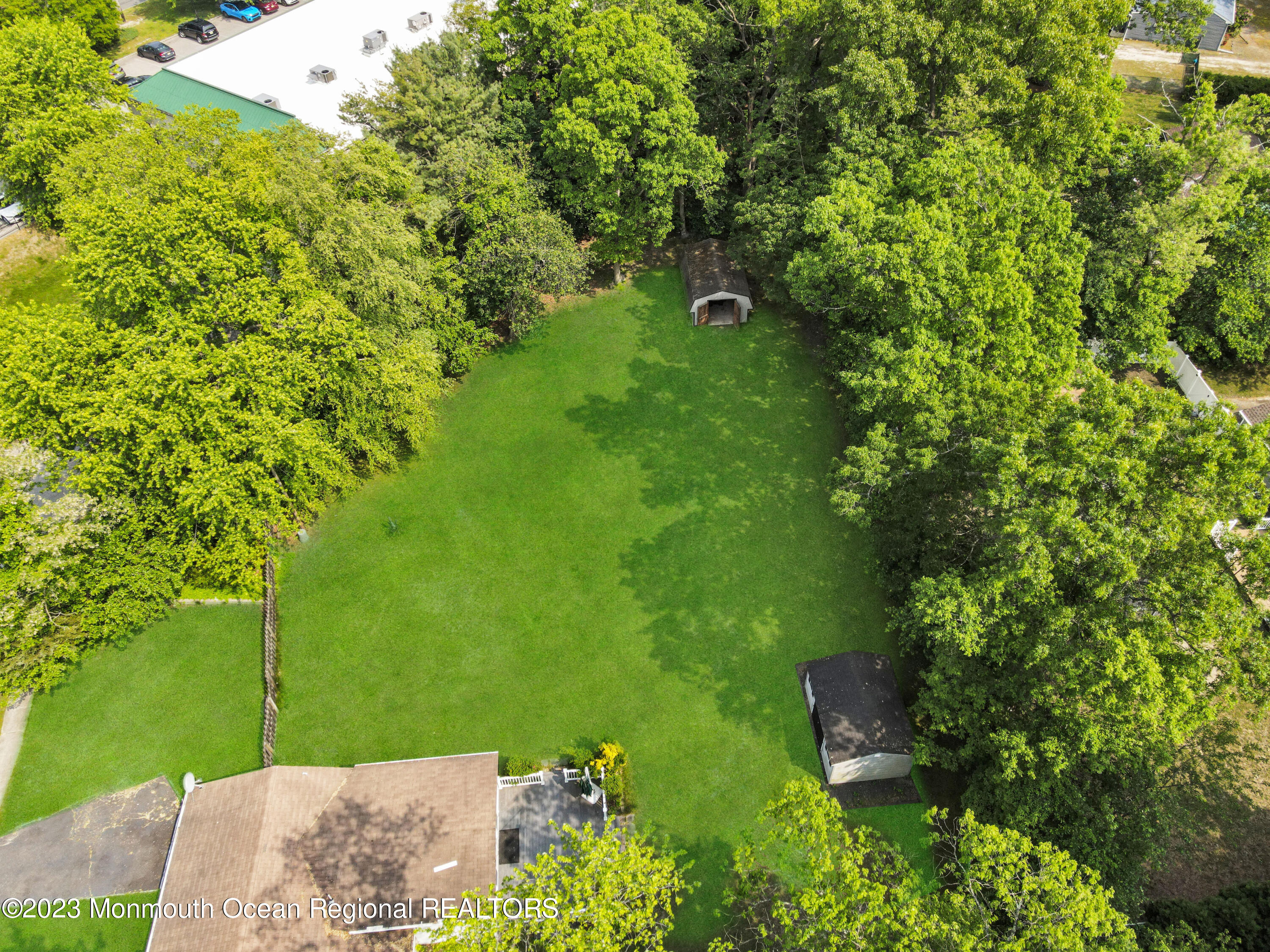 3 Redwood Road Howell, NJ 07731 - Photo 8 of 30 8