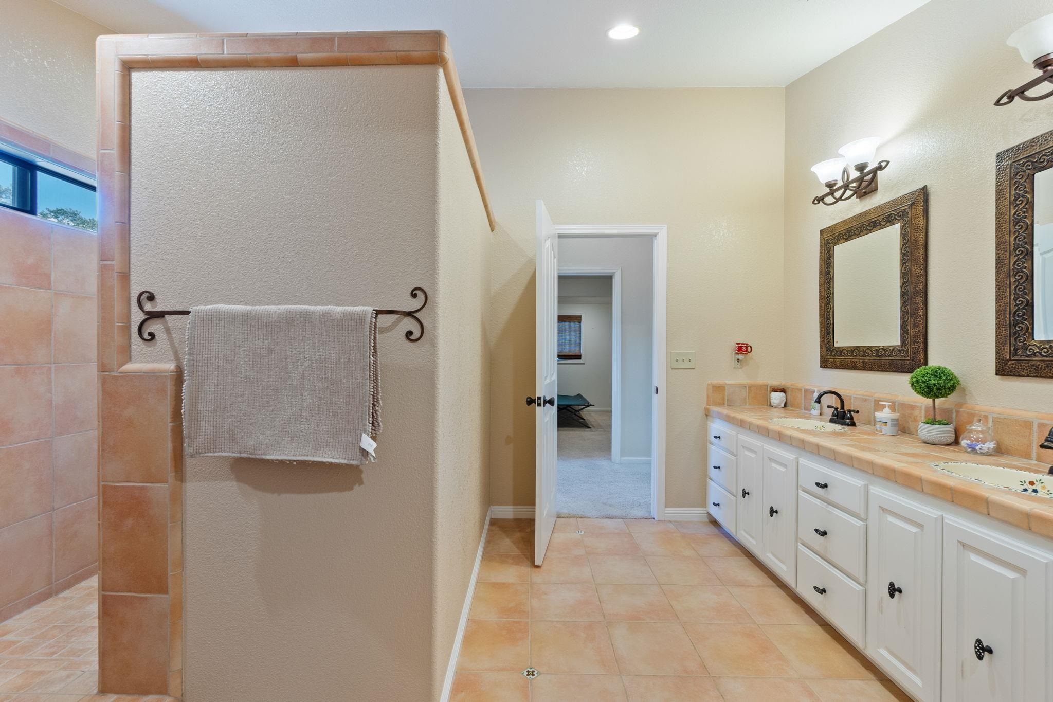 13180 Montecito Road Red Bluff, CA 96080 - Photo 43 of 75