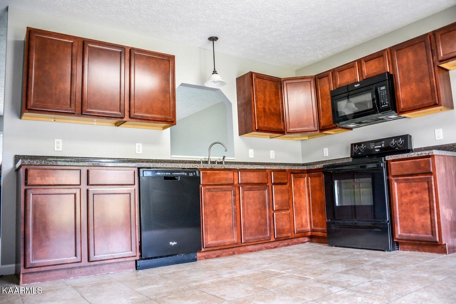 4726 Rochat Road Knoxville, TN 37918 - Photo 15 of 28 Gallery Image 15