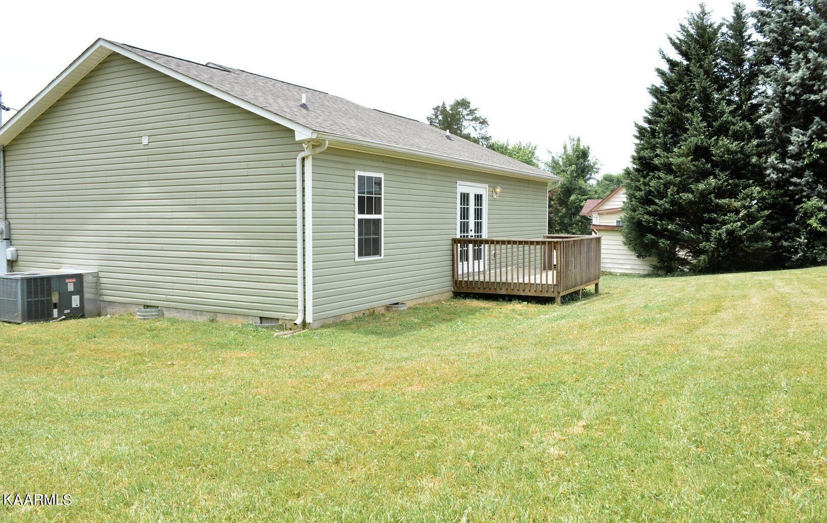 4726 Rochat Road Knoxville, TN 37918 - Photo 6 of 28 Gallery Image 6