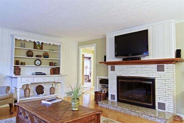 52 Forest Street Upton, MA 01568 - Photo 14 of 30 Gallery Image 14