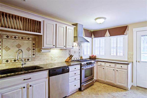 52 Forest Street Upton, MA 01568 - Photo 10 of 30 Gallery Image 10
