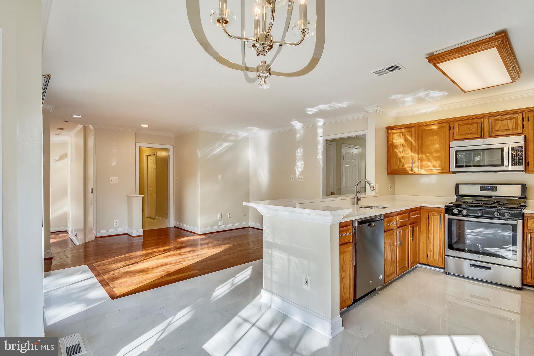 18824 Falling Star Road Germantown, MD 20874 - Photo 12 of 78 BRAND NEW Stainless Steel Appliances
