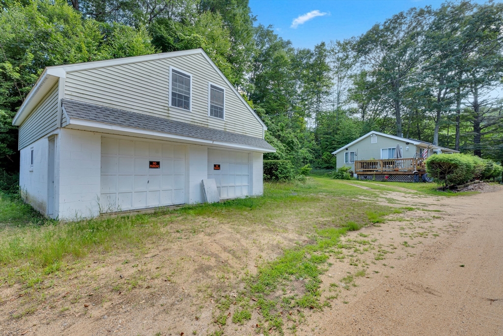 2 Roberts Park Road Holland, MA 01521 - Photo 5 of 10