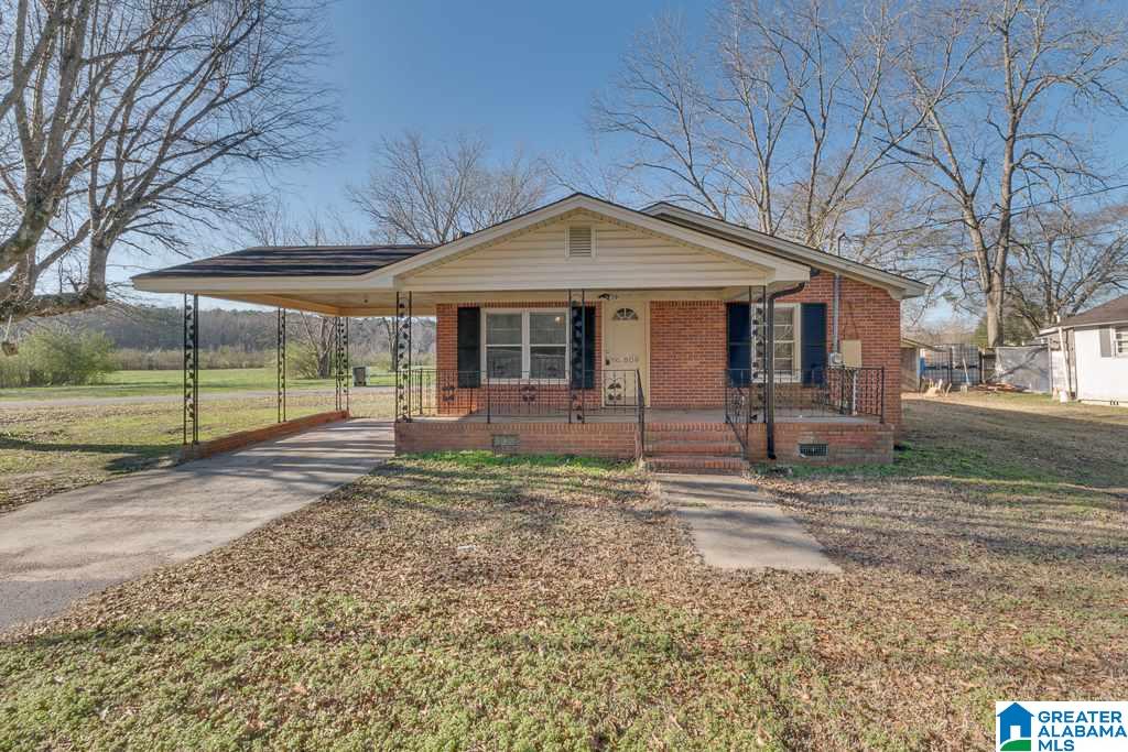 809 8th Street Clanton, AL 35045 - Photo 1 of 26
