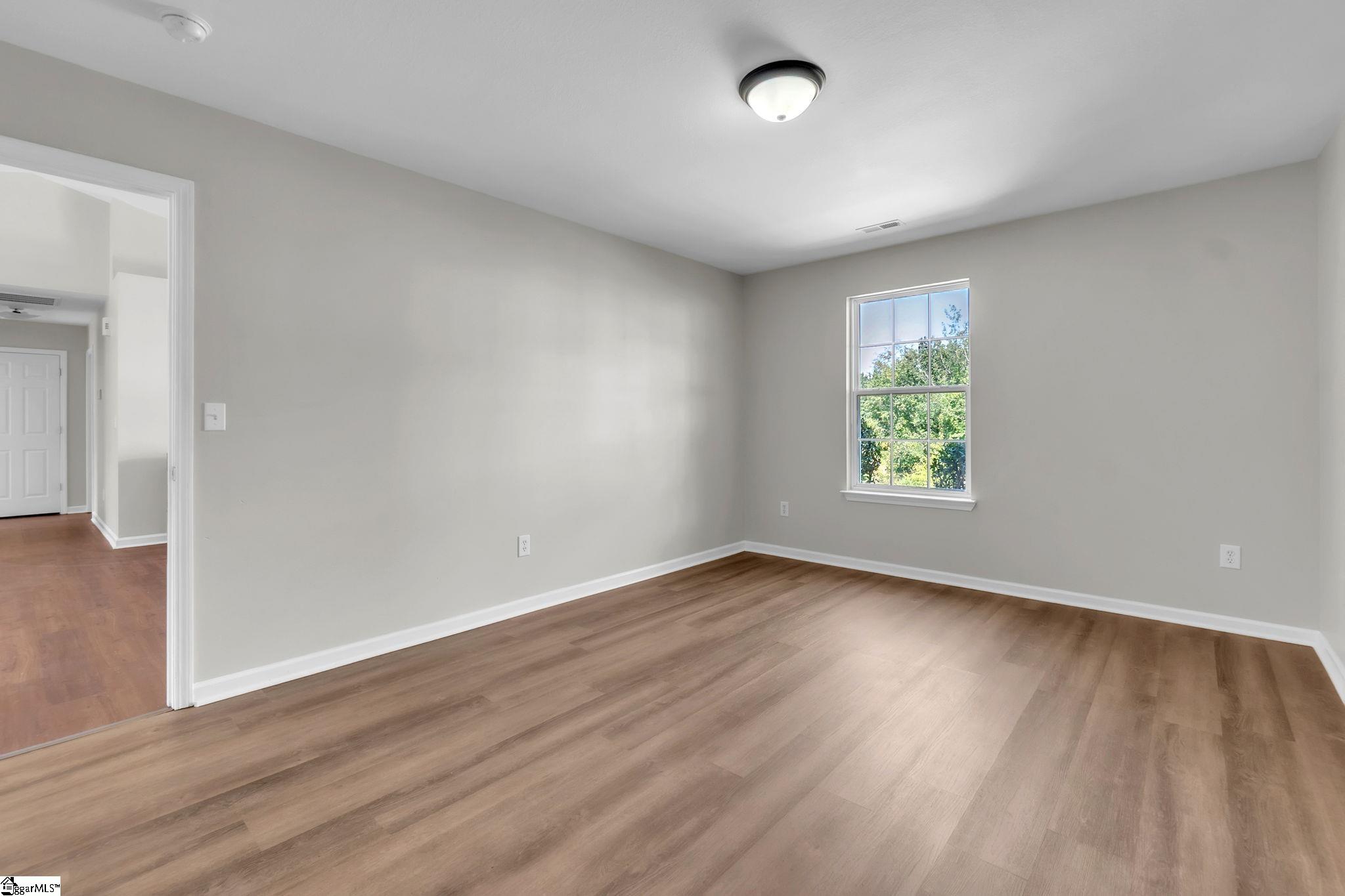 221 Riverbreeze Road Greenville, SC 29611 - Photo 9 of 25