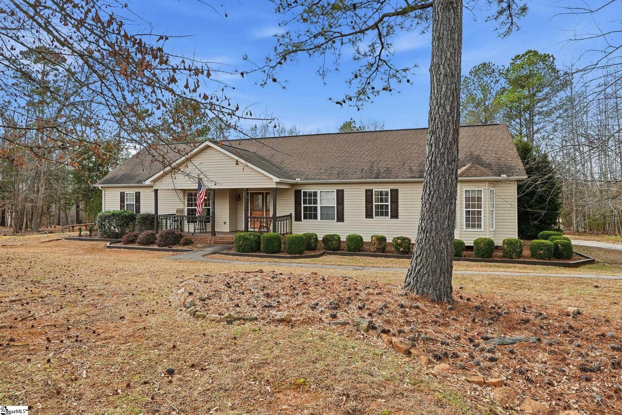 110 Indian Ridge Drive Laurens, SC 29360 - Photo 4 of 46