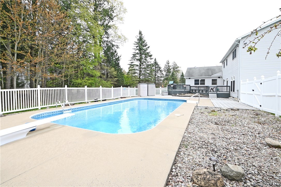 6375 Willow Lane Marcy, NY 13403 - Photo 5 of 49