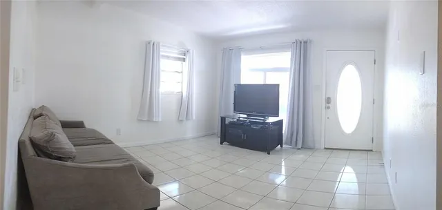 $349,900 | 312 West Cornelius Circle, Sarasota, FL 34232