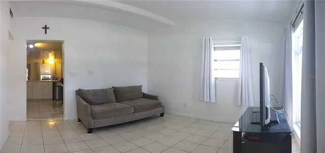 $349,900 | 312 West Cornelius Circle, Sarasota, FL 34232