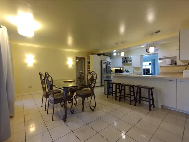 $349,900 | 312 West Cornelius Circle, Sarasota, FL 34232