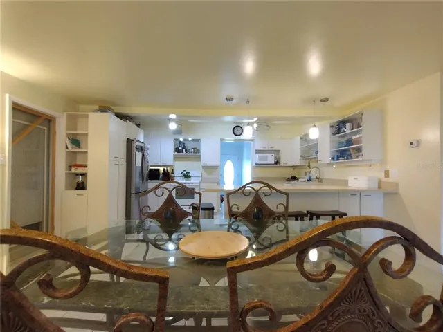 $349,900 | 312 West Cornelius Circle, Sarasota, FL 34232