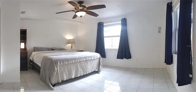 $349,900 | 312 West Cornelius Circle, Sarasota, FL 34232