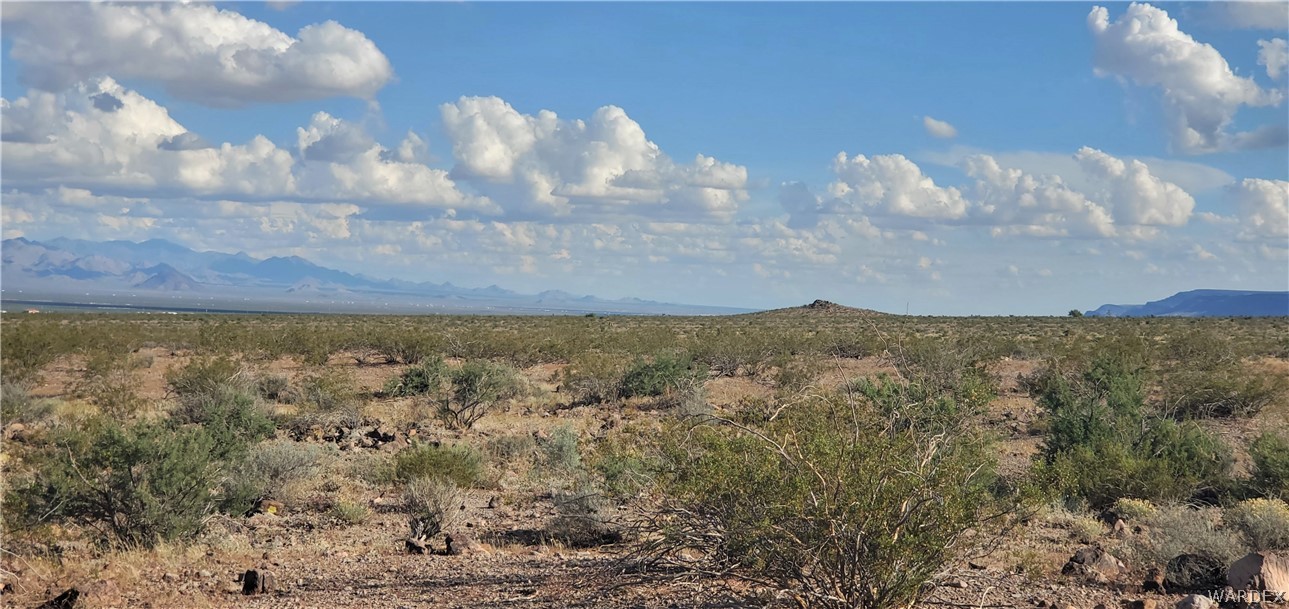 4852 Naco Road Golden Valley, AZ 86413 - Photo 21 of 22 Gallery Image 21