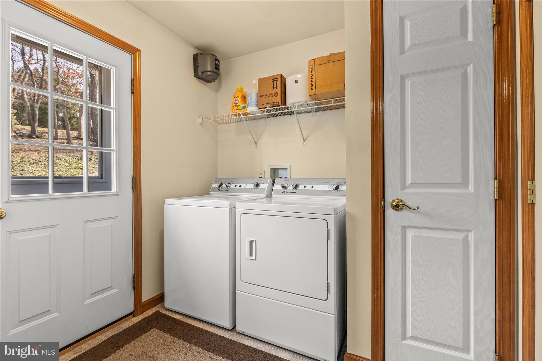834 Richmond Road Wrightsville, PA 17368 - Photo 11 of 40 Main floor laundry/mudroom and pantry