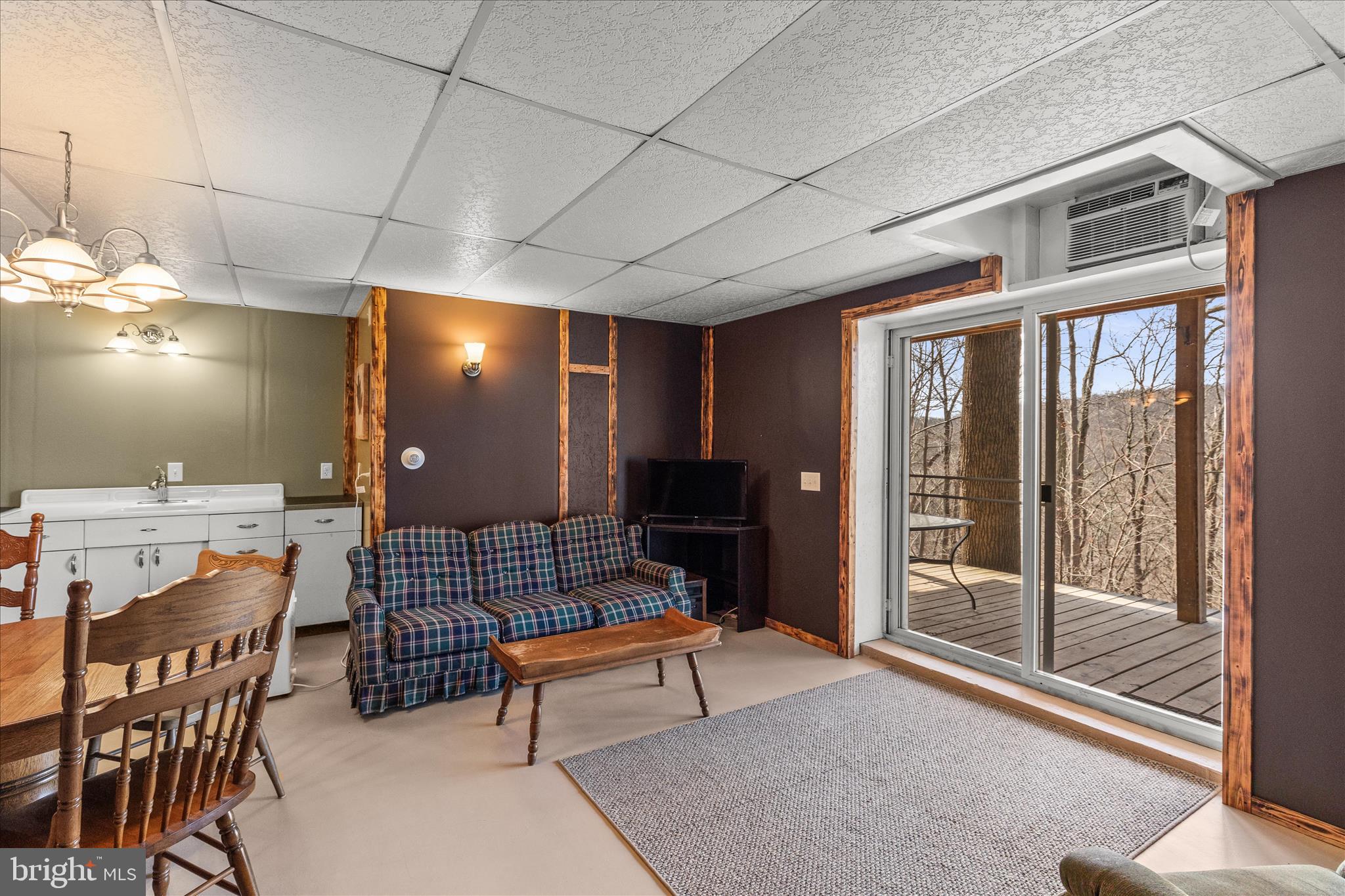 834 Richmond Road Wrightsville, PA 17368 - Photo 25 of 49 Lower level entry into open LR, DR, Kitchen