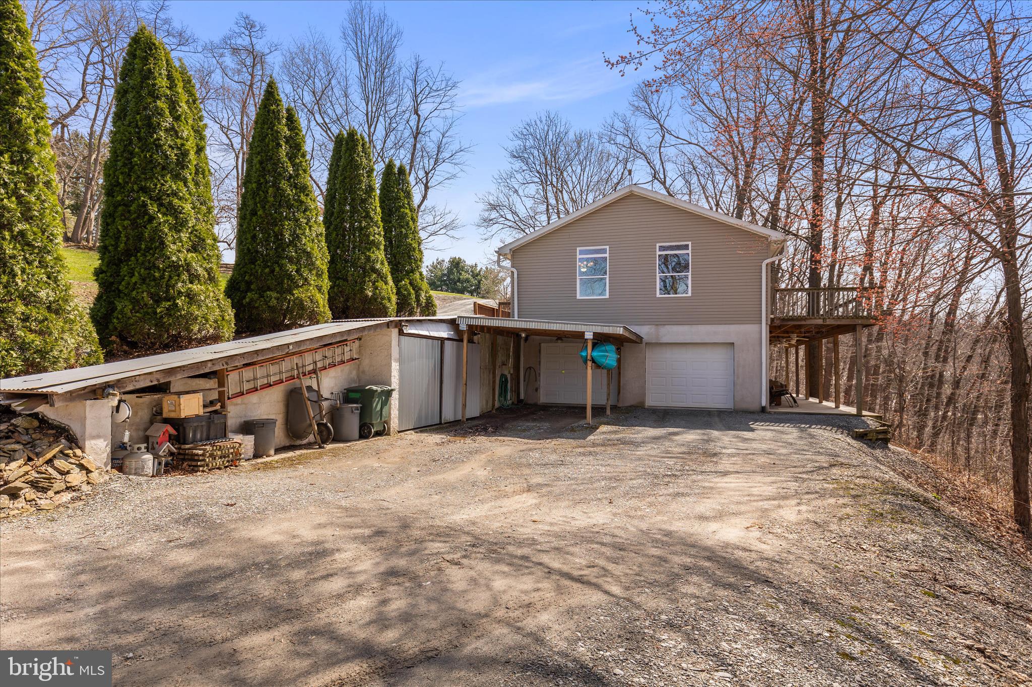 834 Richmond Road Wrightsville, PA 17368 - Photo 40 of 49 Side view of home