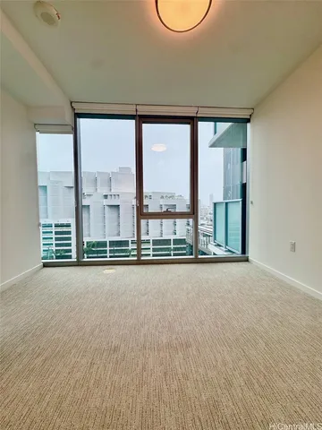 $3,800 | 1500 Rycroft Street, Unit 900R, Honolulu, HI 96814