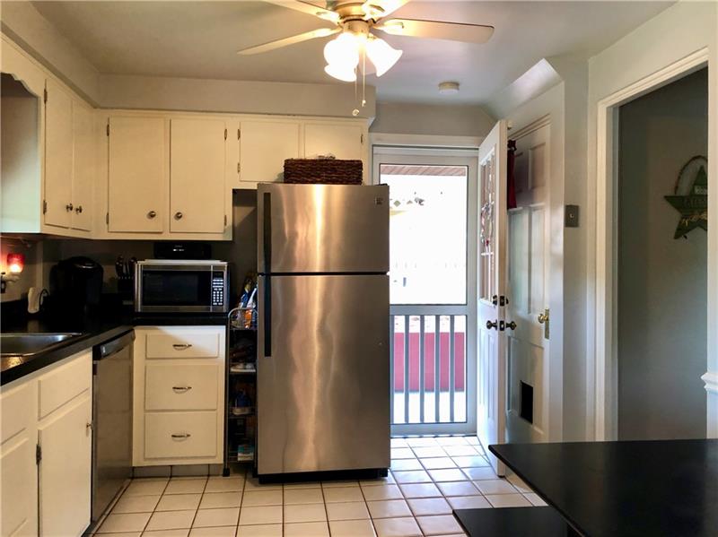 450 Haverhill Road Pittsburgh, PA 15228 - Photo 8 of 23