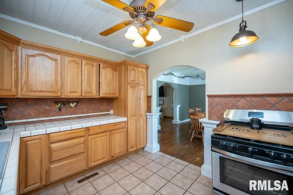 $199,900 | 1426 North Main Street, Lewistown, IL 61542