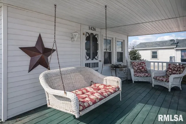 $199,900 | 1426 North Main Street, Lewistown, IL 61542