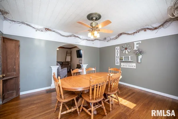 $199,900 | 1426 North Main Street, Lewistown, IL 61542