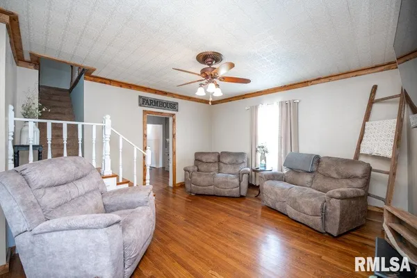 $199,900 | 1426 North Main Street, Lewistown, IL 61542