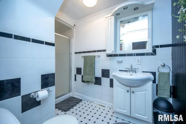 $199,900 | 1426 North Main Street, Lewistown, IL 61542