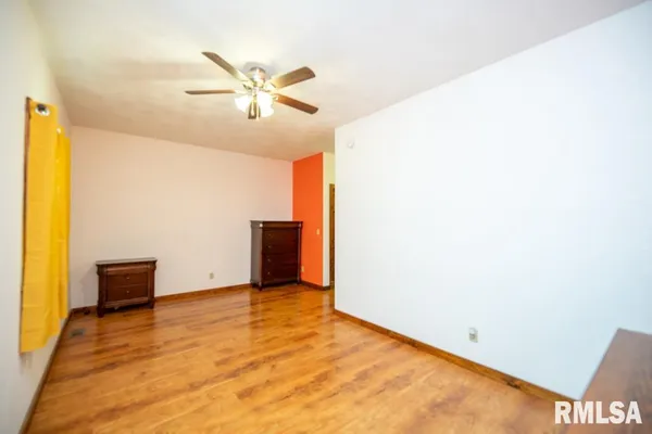 $199,900 | 1426 North Main Street, Lewistown, IL 61542