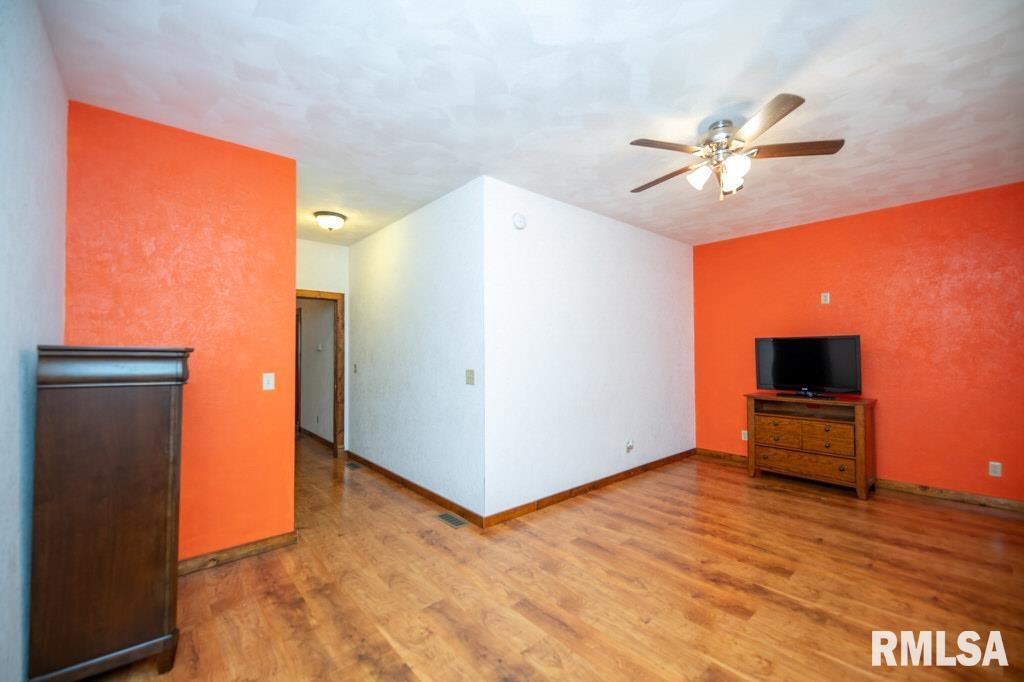 1426 North Main Street Lewistown, IL 61542 - Photo 40 of 55