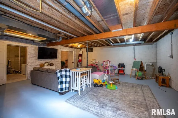 $199,900 | 1426 North Main Street, Lewistown, IL 61542