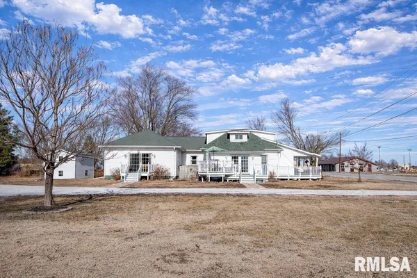 $199,900 | 1426 North Main Street, Lewistown, IL 61542