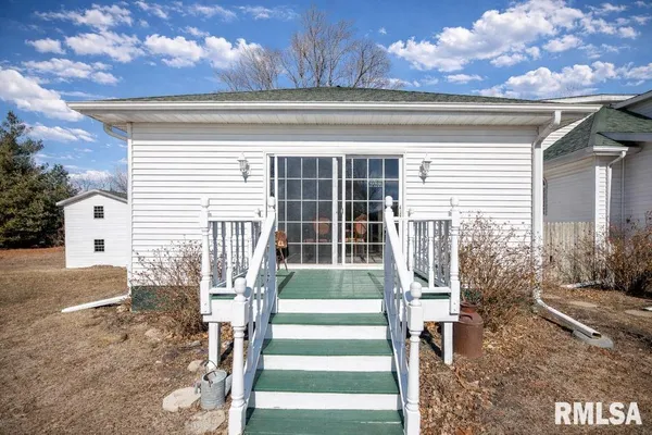 $199,900 | 1426 North Main Street, Lewistown, IL 61542