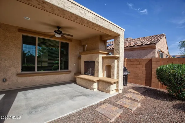 $2,100 | 21883 North 263rd Drive, Buckeye, AZ 85396