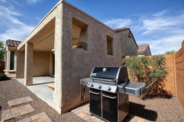 $2,100 | 21883 North 263rd Drive, Buckeye, AZ 85396