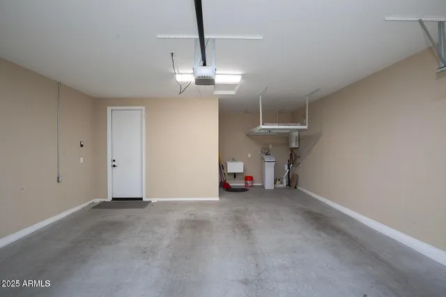 $2,100 | 21883 North 263rd Drive, Buckeye, AZ 85396