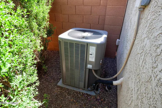 $2,100 | 21883 North 263rd Drive, Buckeye, AZ 85396