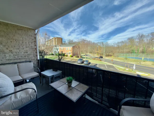 $350,000 | 8012 Lakecrest Drive, Greenbelt, MD 20770