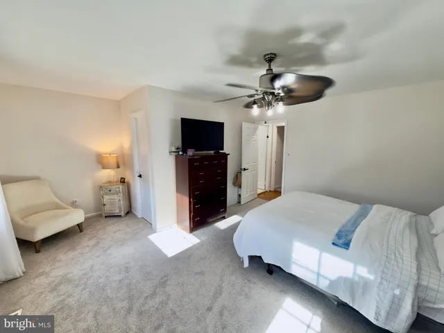 $350,000 | 8012 Lakecrest Drive, Greenbelt, MD 20770