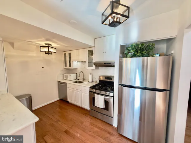 $350,000 | 8012 Lakecrest Drive, Greenbelt, MD 20770