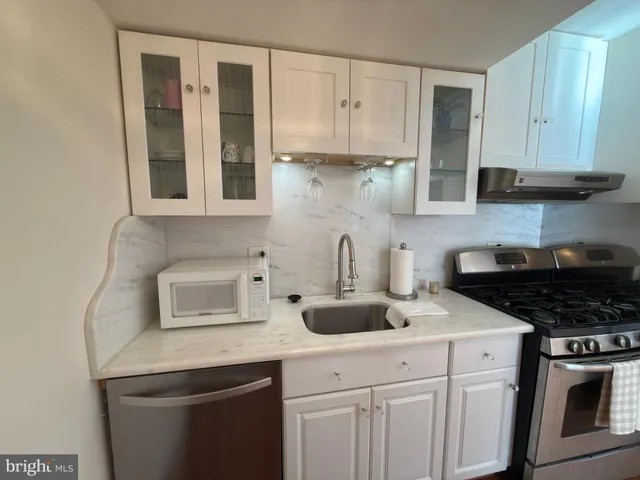 $350,000 | 8012 Lakecrest Drive, Greenbelt, MD 20770