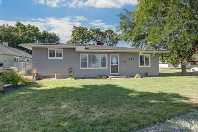 $299,000 | 617 Park Avenue, Nyssa, OR 97913