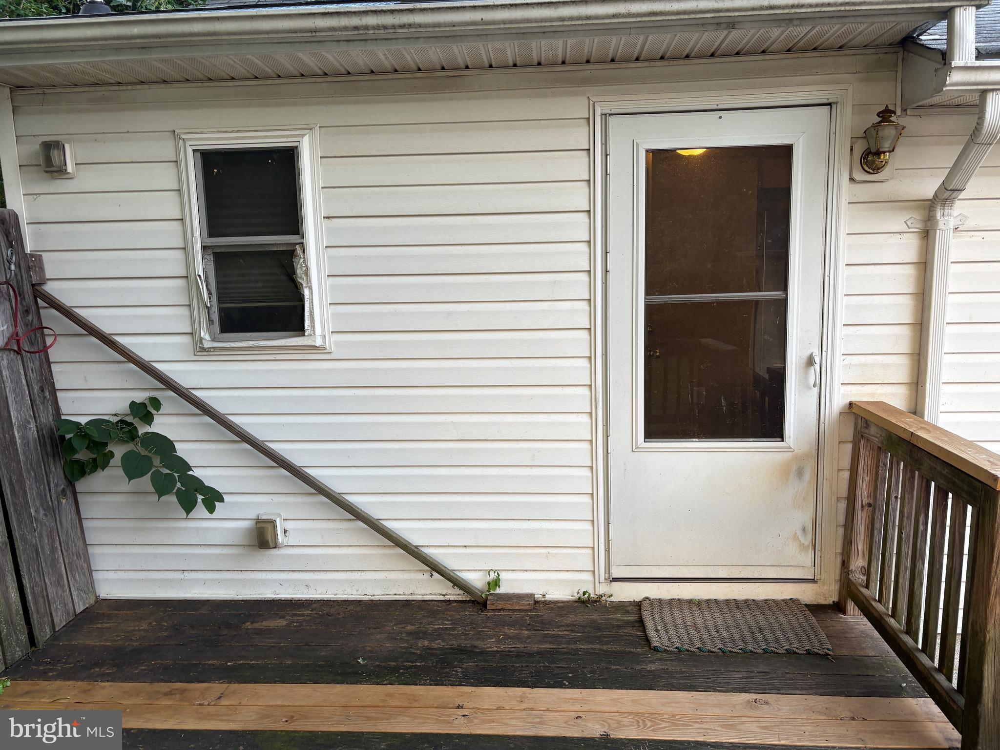 1906 Hanover Pike Hampstead, MD 21074 - Photo 41 of 45 a view of a porch of a house