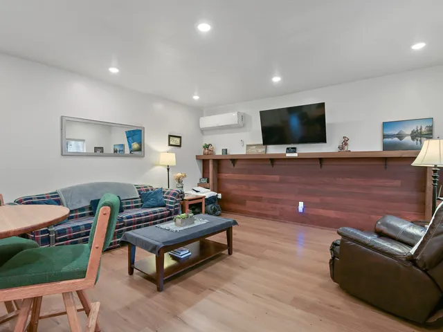 $425,000 | 503 East Montgomery Avenue, Spokane, WA 99207