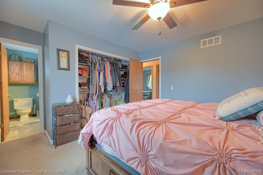 5150 Hogback Road Fowlerville, MI 48836 - Photo 12 of 31