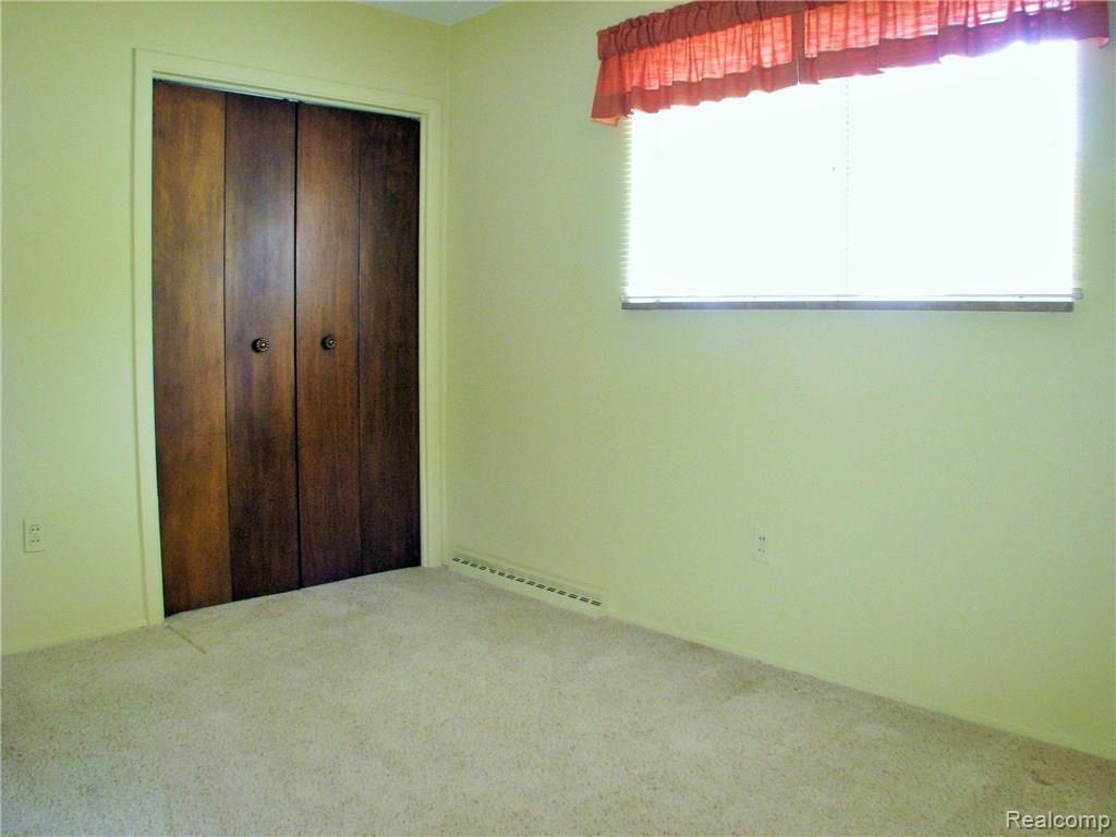 2089 Highfield Road Waterford, MI 48329 - Photo 20 of 20 IMG_9635.JPG