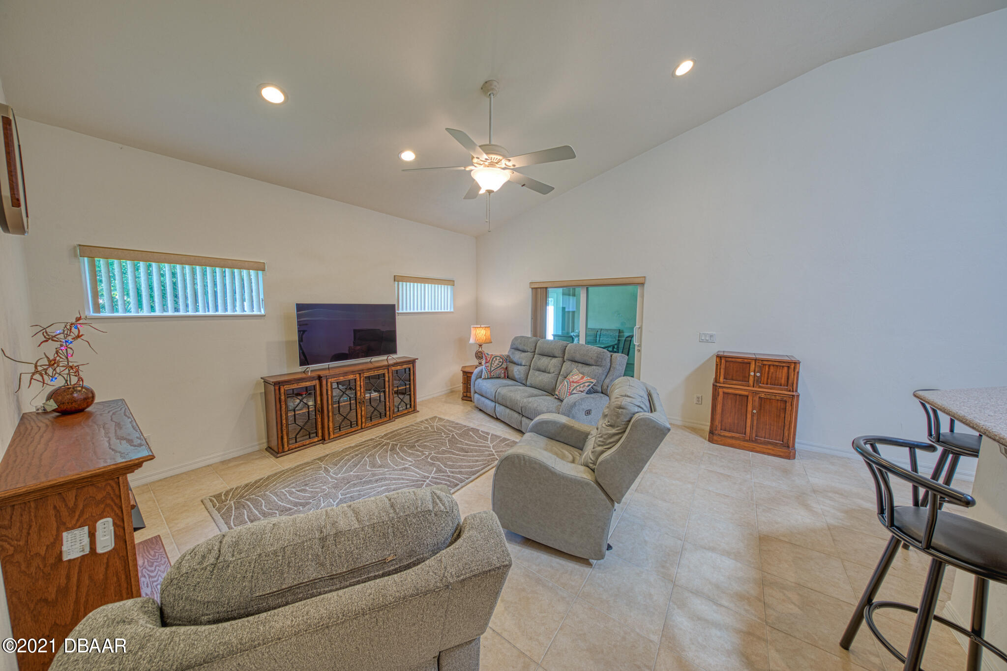 112 Lindley Road Daytona Beach, FL 32118 - Photo 10 of 35 1100
