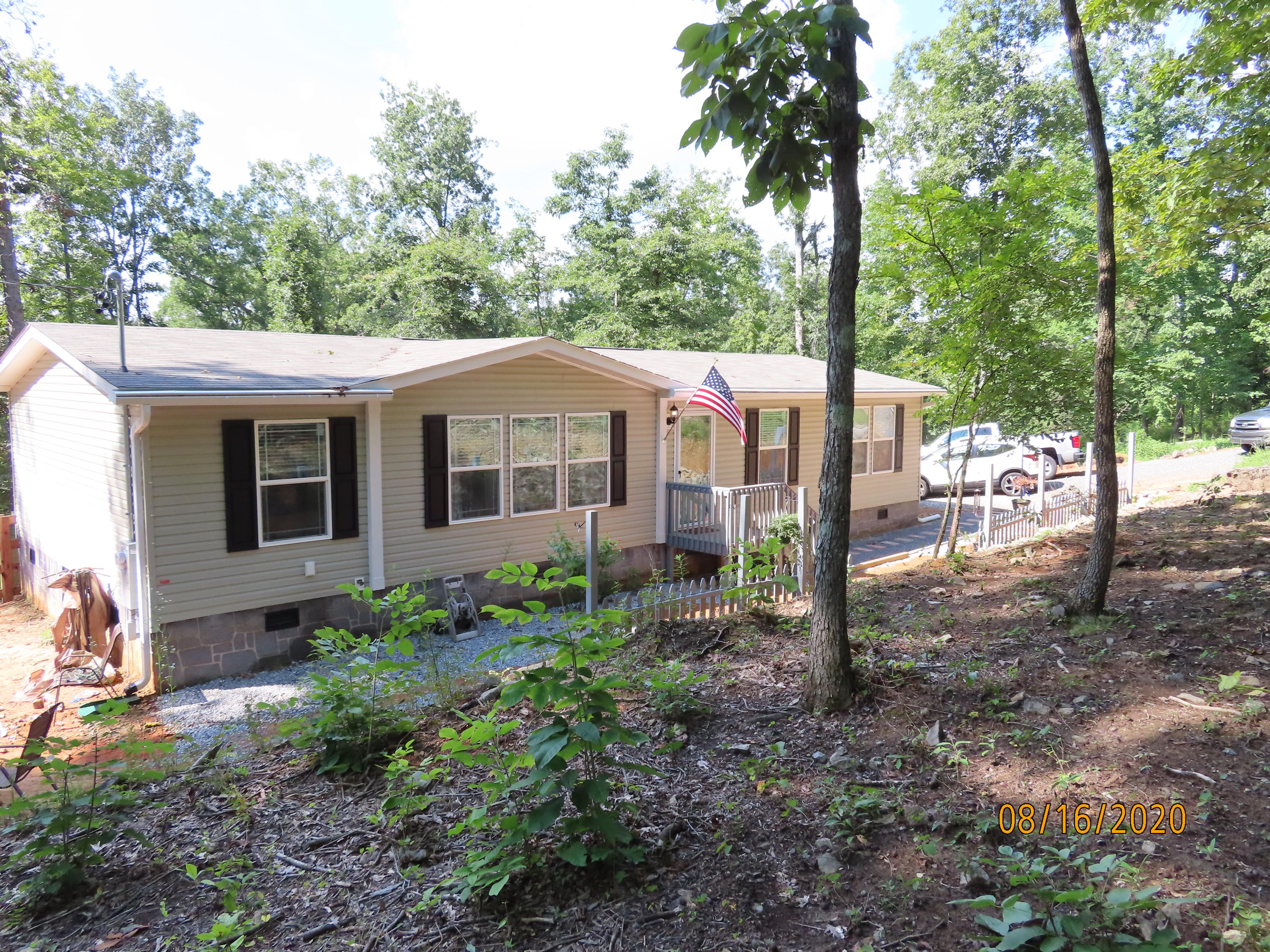 638 Johnson Road Kodak, TN 37764 - Photo 1 of 39 FRONT
