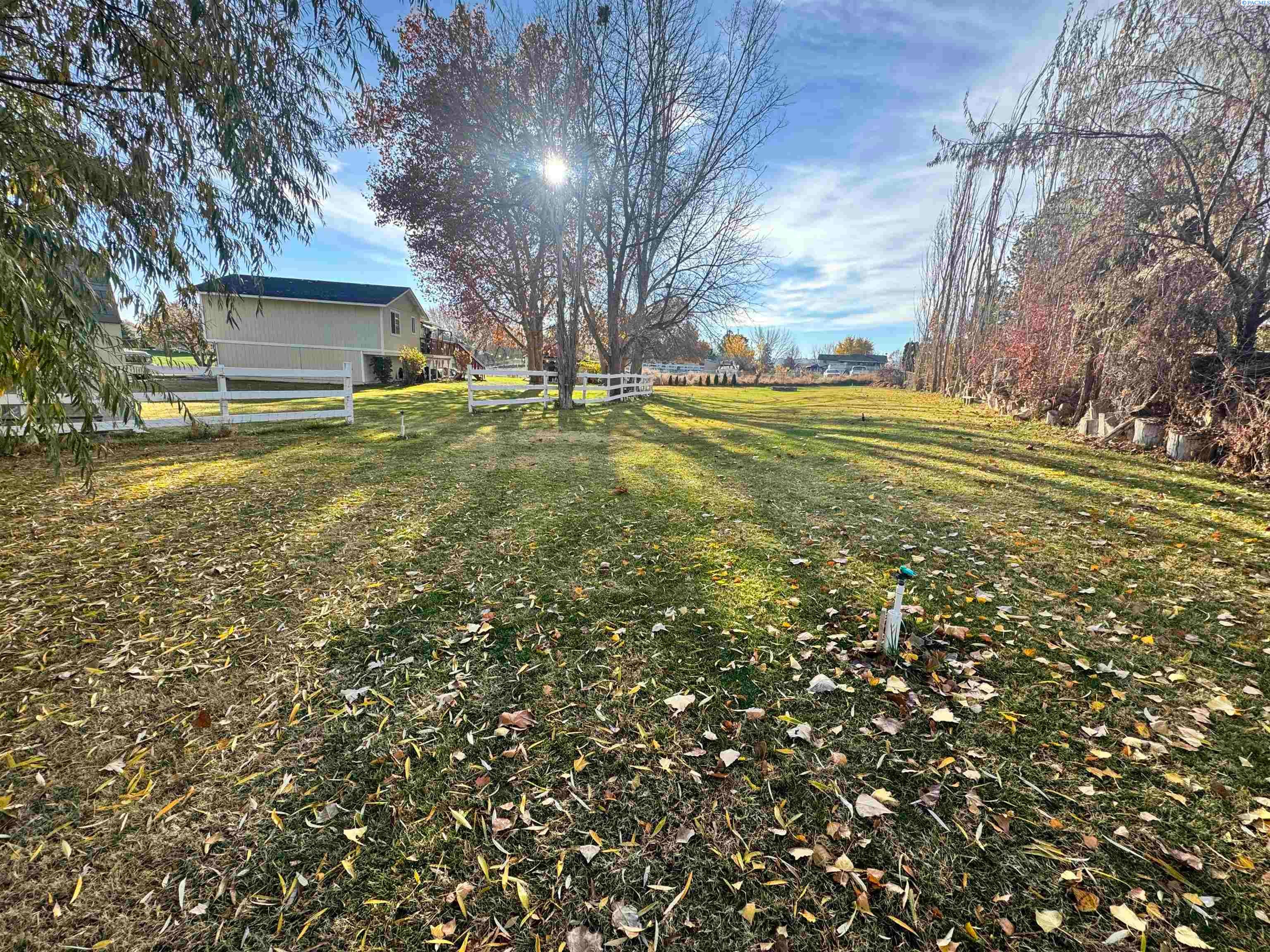 5904 South Toro Road Kennewick, WA 99338 - Photo 5 of 37 Gallery Image 5
